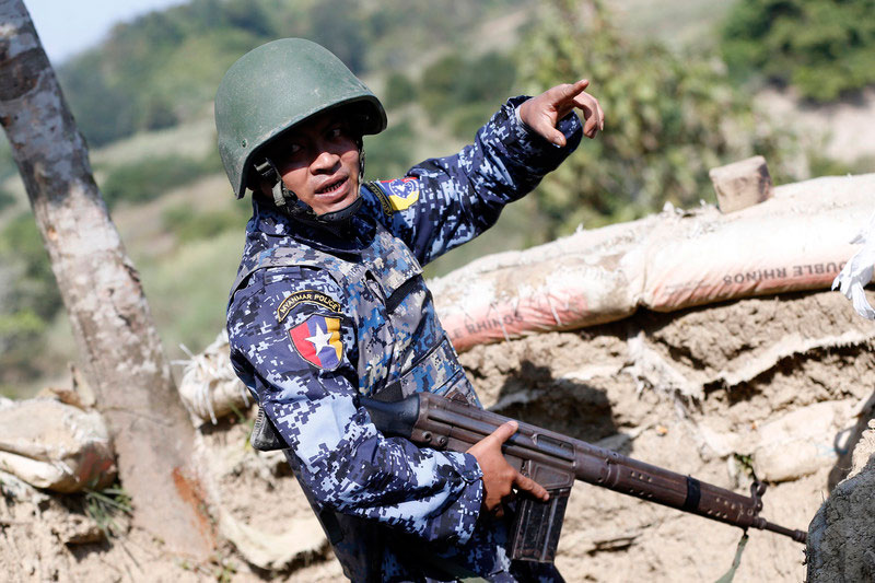 A Myanmar border guard police officer talks to journalist about the several attacks at Goke Pi police outpost, in Buthidaung Township, northern Rakhine State, western Myanmar, 07 January 2019. Photo - EPA