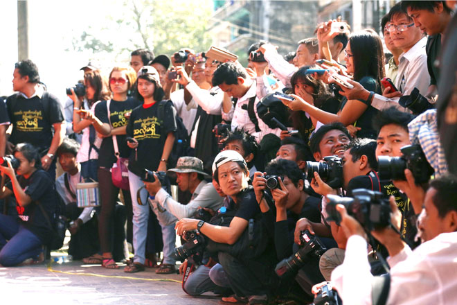 Journalists from various news media protest for the elimination of repression of press freedom and media in Yangon on January 7, 2014. Photo: Hein Htet/Mizzima