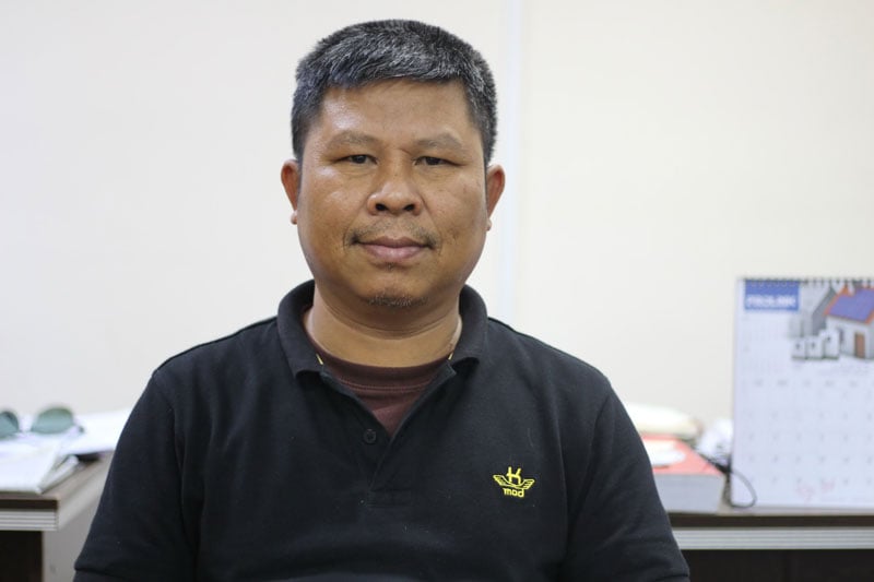 Khun Myint Tun, chairman of the Pa-Oh National Liberation Organization, speaking at Myanmar Now office on Oct. 20. (PHOTO:- Myanmar Now)