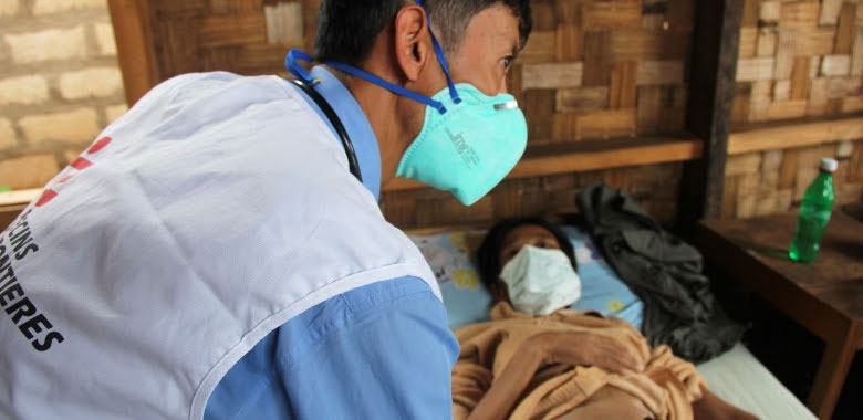 Medical check up TB/HIV co-infection Shan State. Photo: Eddy McCall/MSF