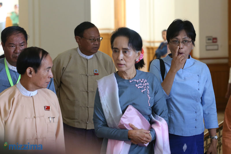 National League for Democracy Chairperson Aung San Suu Kyi, centre, arrives to attend a session of Parliament in Naypyitaw on 15 November 2015. Photo: Hong Sar/Mizzima