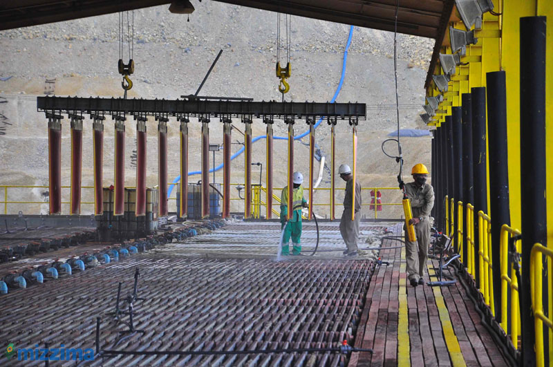 Workers at Wanbao Mining company in Latpadaung. Photo: Bo Bo/Mizzima
