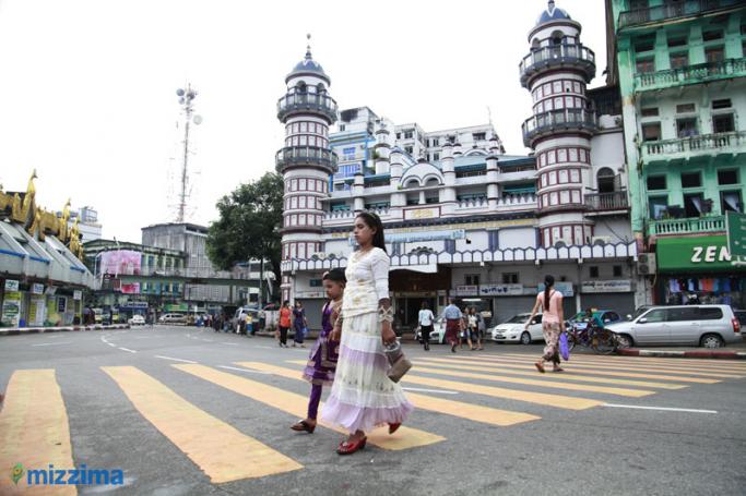 A Mosque in Yangon near Sule. Photo: Hong Sar/Mizzima