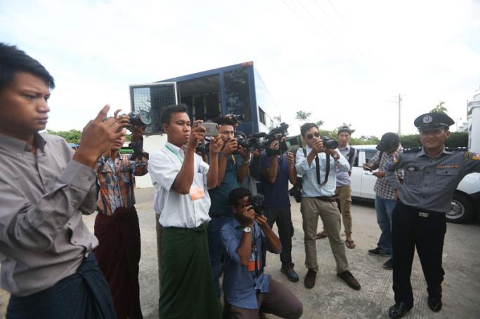 Journalists covering a story in Nay Pyi Taw. Photo: Hong Sar/Mizzima
