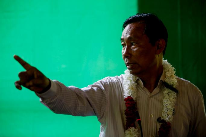 Parliamentary speaker Thura Shwe Mann, former chairperson of Myanmar's ruling Union Solidarity and Development Party (USDP) party, delivers a speech during his election campaign at Kasipu village in Pyu township of Bago region, Myanmar, 05 October 2015. Photo: Lynn Bo Bo/EPA