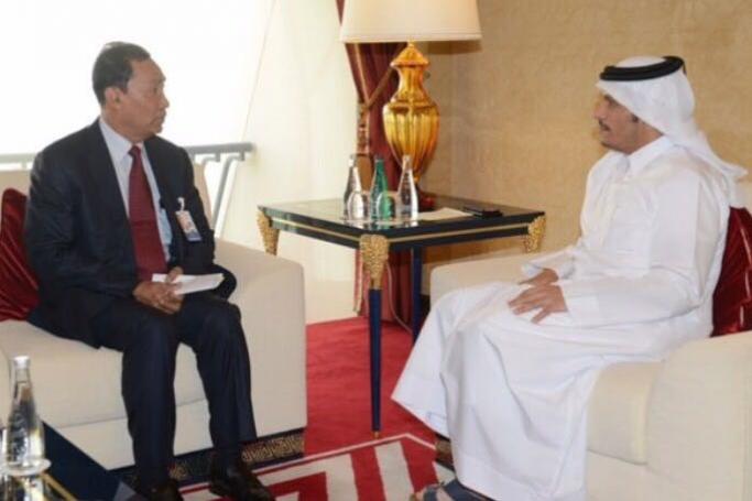 Qatari Minister of Foreign Affairs, Sheikh Mohammed bin Abdulrahman Al-Thani, met on 13 May, 2017, the Chairman of Myanmar Parliament's Legal Affairs and Special Cases Assessment Commission, Thura U Shwe Mann while the chairman is in Qatar to attend the 17th Doha Forum. Photo: Embassy of the State of Qatar in Myanmar
