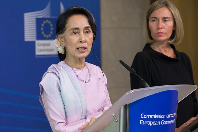 State Counsellor of Myanmar Aung San Suu Kyi (L) and EU High Representative for Foreign Affairs Federica Mogherini during a press briefing at the European Commission after their meeting in Brussels, Belgium, 02 May 2017. Photo: Olivier Hoslet/EPA