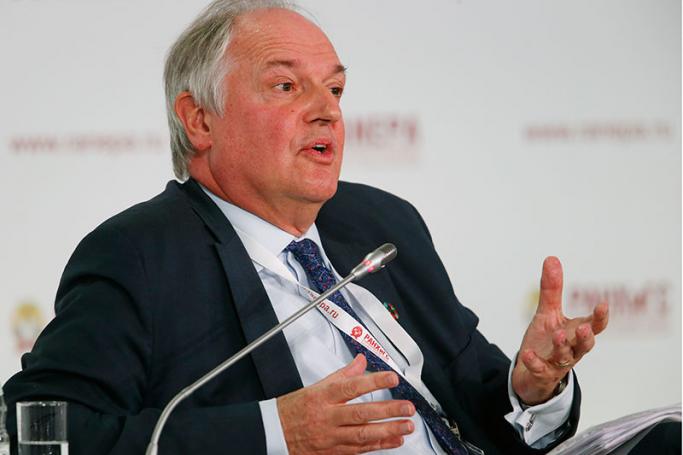 Unilever CEO Paul Polman speaks speaks during the Gaidar Economic Forum in Moscow, Russia, 12 January 2017. Photo: Yuri Kochetkov/EPA
