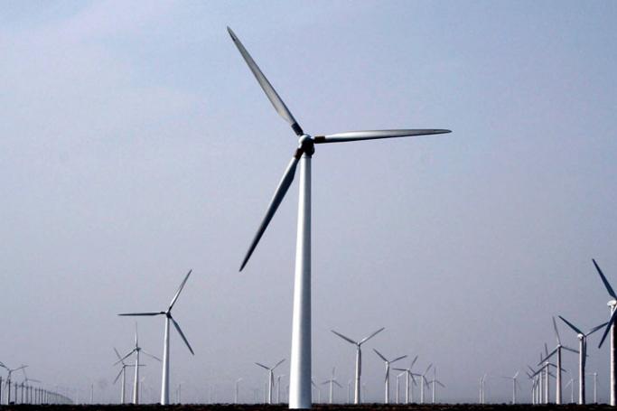 Wind turbines in service at the Dabancheng Wind Power Plant in Urumqi in northwest China's Xinjiang Uygur Autonomous Region, 20 October 2007. EPA/IRIS SA