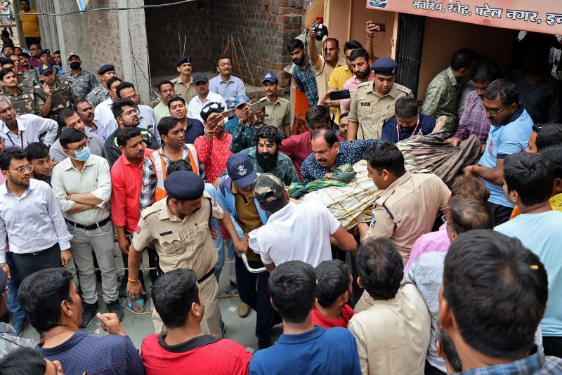Death toll in India temple collapse rises to 36 | Mizzima Myanmar News