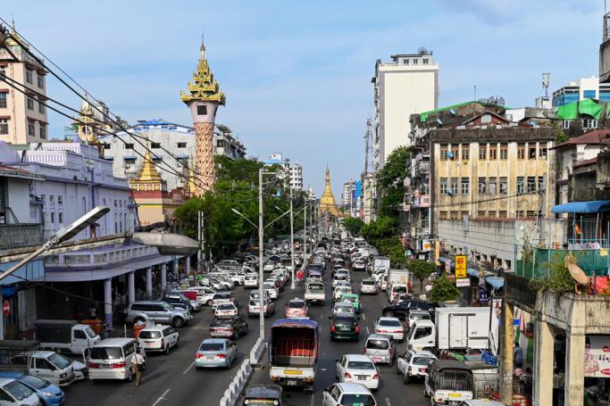 Motorists travel along a road in Yangon on May 14, 2020. Photo: Ye Aung Thu/AFP