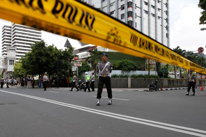 A general view shows a police cordon sealing off the scene of a bomb blast in Jakarta, Indonesia, 14 January 2016. Photo: EPA
