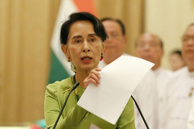 Myanmar's state counsellor Aung San Suu Kyi speaks during a joint press conference with Indian Prime Minister Narendra Modi (not pictured) at the presidential house in Naypyitaw, Myanmar, 06 September 2017. Photo: Hein Htet/EPA
