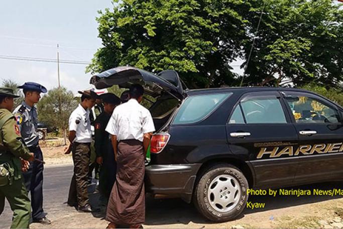 The Authorities Checking Vehicles on 27 April. Photo: Narinjara
