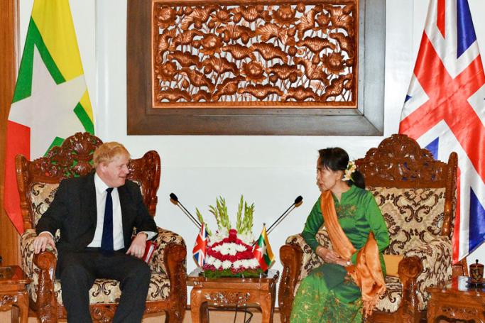A handout photo made available by Myanmar News Agency (MNA) shows Britsh Secretary of State for Foreign and Commonwealth Affairs Boris Johnson (L) talking with Myanmar State Counsellor and Union Minister for Foreign Affairs Aung San Suu Kyi (R) during their meeting at capital Nay Pyi Taw, Myanmar, 11 February 2018. Photo: MNA/EPA-EFE
