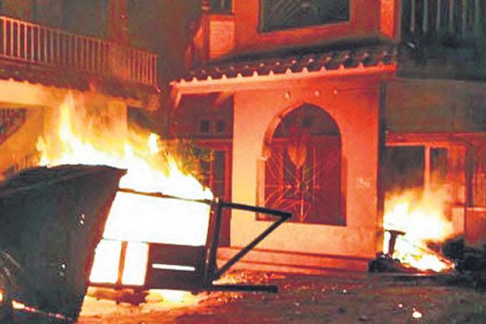 A mob set the residences of a Manipur minister and two legislators ablaze on Monday evening to protest the passing of allegedly “anti-tribal” bills in the 60-member assembly. (Photo source: Twitter)
