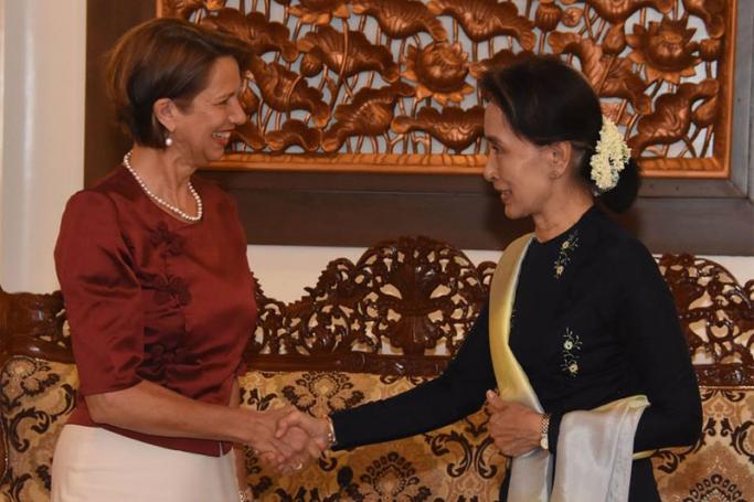 State Counsellor and Union Minister for Foreign Affairs Daw Aung San Suu Kyi received Ms. Christine Schraner Burgener, Special Envoy of the United Nations Secretary-General on Myanmar yesterday at the Ministry of Foreign Affairs in Nay Pyi Taw. Photo: MOI
