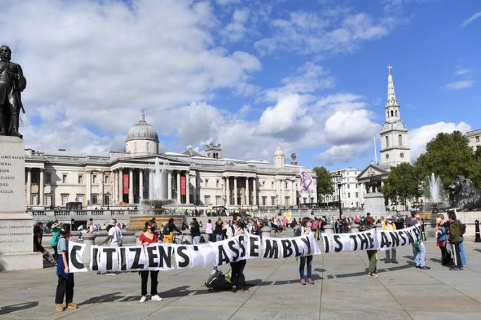 Protestors of the group Extinction Rebellion demonstrate outside Trafalgar square in London, Britain, 05 September 2020. Photo: EPA