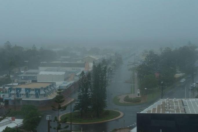 Driving rain and high winds from Cyclone Marcia hit Yeppoon, Queensland, Australia, February 20, 2015. Photo: Karin Calvert/EPA
