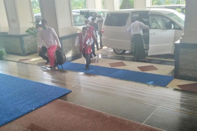 Leaders and representatives of Ethnic Armed Organizations (EAOs) and political parties, who will attend the 4th session of the Union Peace Conference, arrive in Nay Pyi Taw on 18 August 2020. Photo: MNA