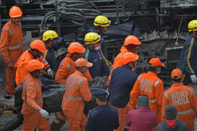 Forty three bodies have now been recovered after a flash flood devasted an Indian valley a week ago, but over a hundred remain missing (Photo: AFP)