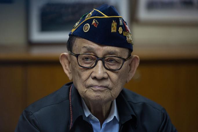 (FILE) Former Filipino President Fidel Ramos looks on as he issues a statement at the Philippine Consulate General in Hong Kong, China, 12 August 2016. Photo: EPA
