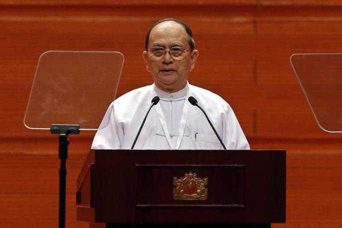 Myanmar president Thein Sein delivers a speech during the Peace Conference at the Myanmar Convention Center in Naypyitaw, Myanmar, 12 January 2016. Photo: Nyein Chan Naing/EPA
