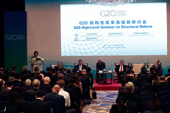 (Front, L-R) World Bank Managing Director Sri Mulyani Indrawati, moderator Yingyi Qian, Chinese Finance Minister Lou Jiwei, German Finance Minister Wolfgang Schaeuble, International Monetary Fund (IMF) First Deputy Director David Lipton and Breugel Director Guntram Wolff compose a panel during a session of the G20 High-level Seminar on Structural Reform, preceeding the G20 Finance Ministers and Central Bank Governors Meeting at the Pudong Shangri-la Hotel in Shanghai, China, 26 February 2016. Photo: EPA
