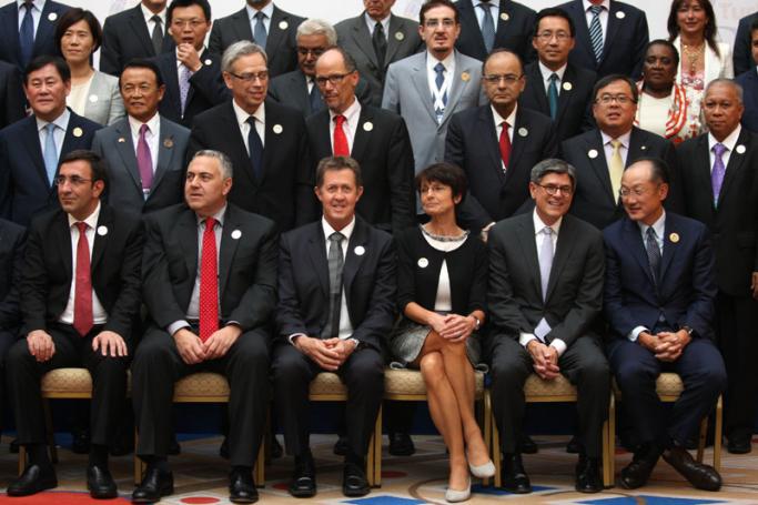 Participants pose for photographs during a family photo session at the G20 Joint Meeting of Finance and Labour Ministers in Ankara, Turkey, 04 September 2015. Photo: EPA

