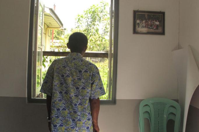 An HIV patient stares out of a window at an HIV hospice in Yangon’s South Dagon township. (Photo: Ei Cherry Aung/Myanmar Now)
