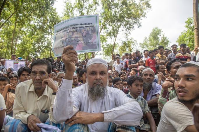 (File) Rohingya refugees take part in a protest held to mark the five year anniversary of the mass migration of Rohingya refugees from Myanmar to Bangladesh, at a makeshift camp in Kutubpalang, Ukhiya, Cox Bazar district, Bangladesh, 25 August 2022. Photo: EPA