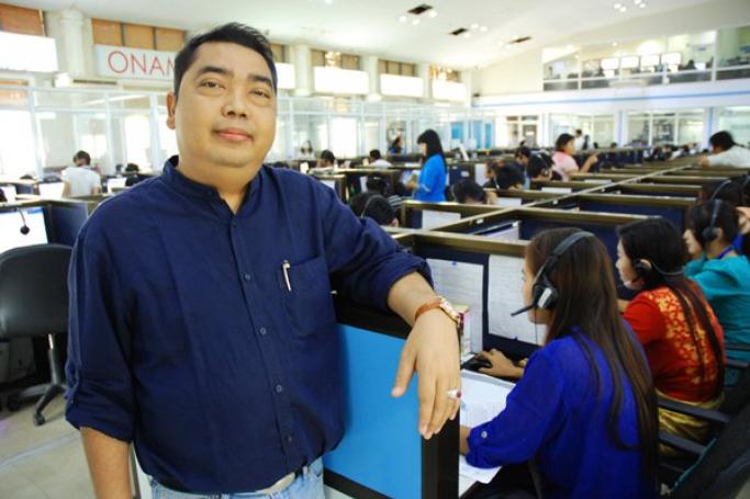 U Htun Htun Naing in Blue Ocean's Yangon call center. Photo: Hans Hulst
