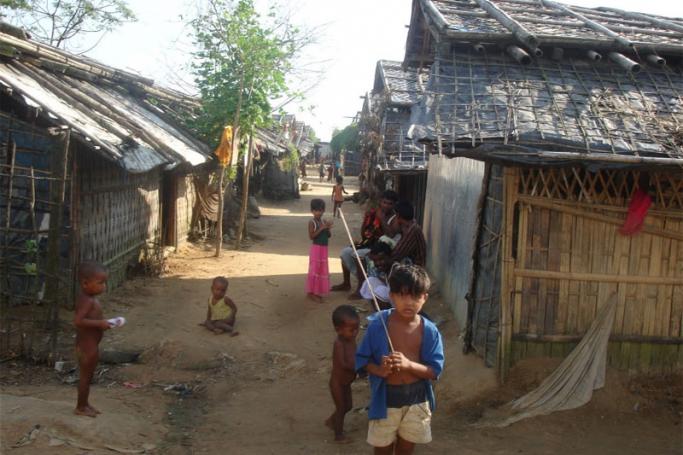 A scene at the Kutupalong refugee camp in southern Bangladesh. Photo: David Swanson/IRIN
