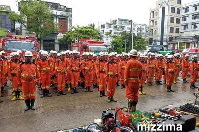 Mandalay fire department prepares to help people negatively affected by flooding. Photo: Mizzima