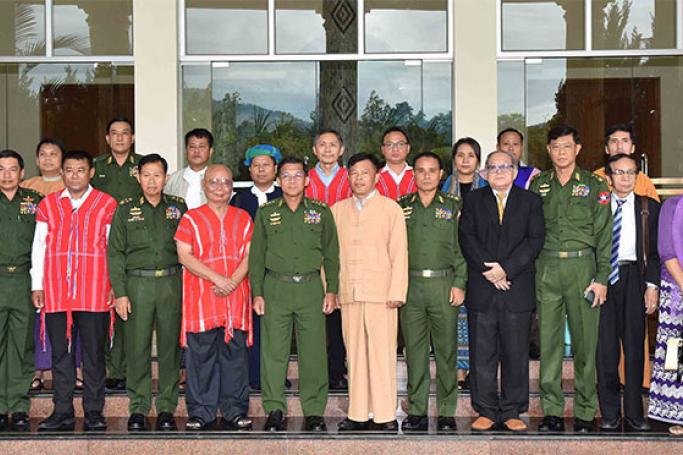Senior General Min Aung Hlaing and Peace Process Steering Team pose for documentary photo. Photo: MNA
