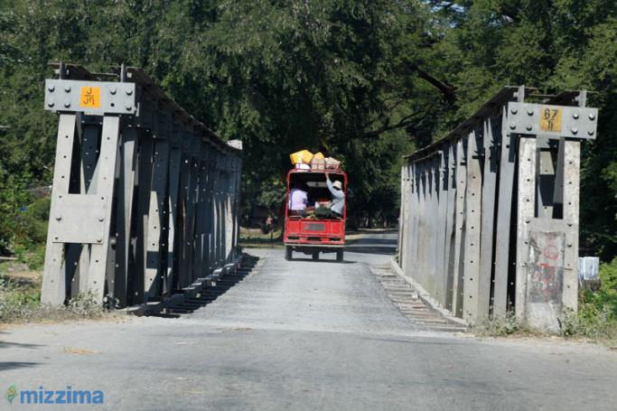 Myanmar-India trade route Kalemyo to Tamu town, a border town. Photo: Hong Sar/Mizzima
