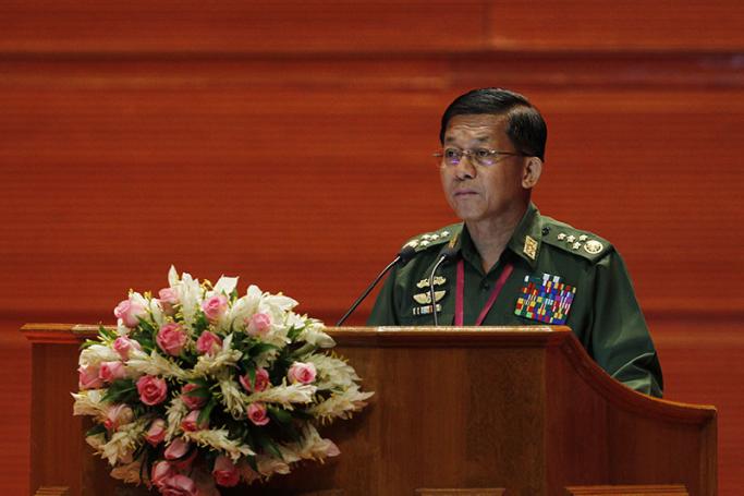 Myanmar military commander-in-chief Senior General Min Aung Hlaing speaks during the Union Peace Conference - 21st century Panglong in Naypyitaw, Myanmar, 31 August 2016. Photo: Hein Htet/EPA
