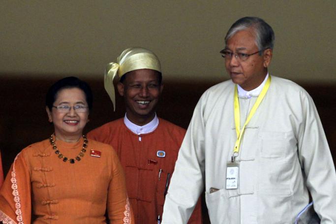 Htin Kyaw (R), newly elected president of Myanmar and his wife Su Su Lwin (L) member of the National League for Democracy (NLD) party, leaves after a parliament session in Naypyitaw, Myanmar, 15 March 2016. Photo: Hein Htet/EPA
