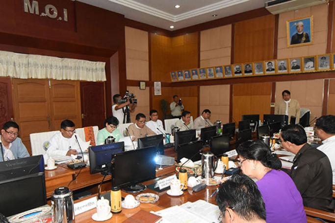 Union Minister Dr. Pe Myint addresses the coordination meeting for lowering fees for foreign filmmakers, in Nay Pyi Taw. Photo: MNA