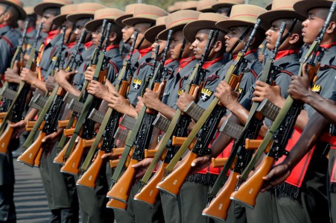 Newly recruited Assam Rifles personnel take the oath during the special Attestation Parade at the Sukhovi Assam Rifles Training Center and School on the outskirts of Dimapur, Nagaland, northeast India, February 27,  2010. Photo: EPA
