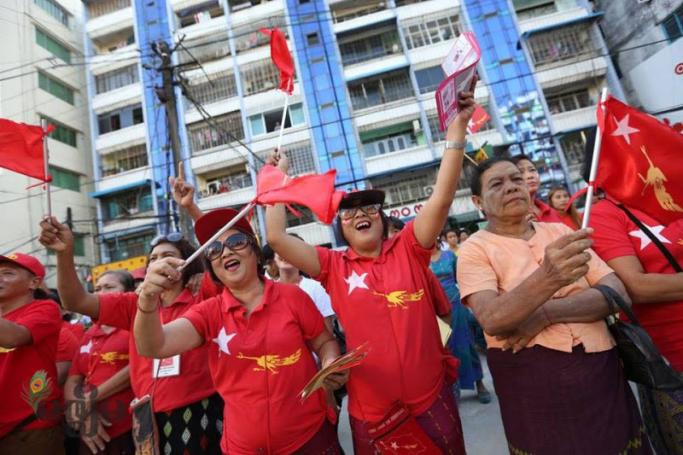 NLD members campaign during 2015 November election in Yangon. Photo: Hong Sar/Mizzima
