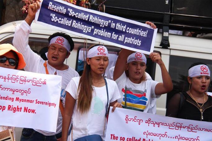 Buddhist monks and nationalists protested in front of the US embassy against its use of word ‘Rohingya’ in Yangon on 28 April 2016. Photo: Thu Ra/Mizzima
