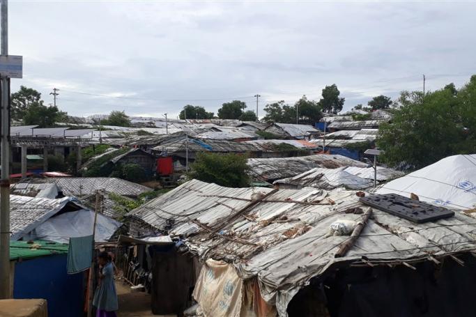 A general view shows a Rohingya refugee makeshift camp in Ukhia, Cox's Bazar district, Bangladesh. Photo: EPA