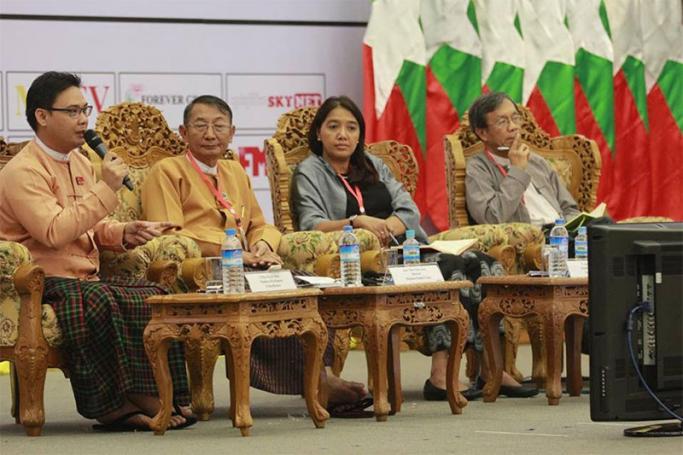 Panelists discuss Myanmar's democratic transition. Photo: Min Min for Mizzima

