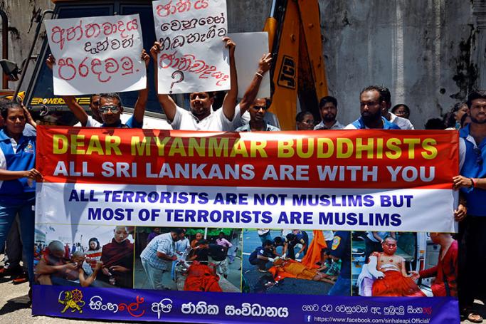 Members from the 'Sinhala Api National Organization' gather opposite Myanmar embassy in Colombo, Sri Lanka, 15 September 2017. Photo: EPA
