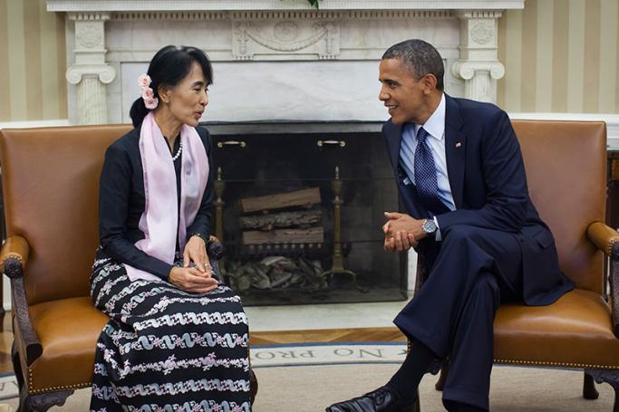 Aung San Suu Kyi meets with President Barack Obama in the Oval Office of the White House in Washington, DC USA, 19 September 2012. Photo: Jim Lo Scalzo/EPA

