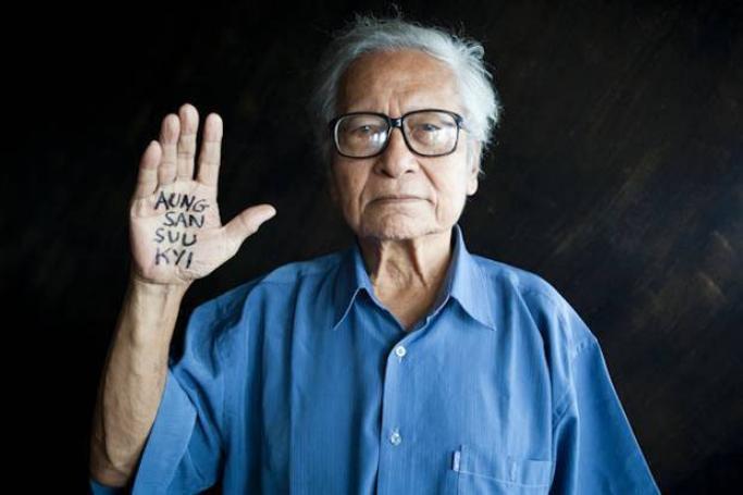 The late U Win Tin in a photo taken for a campaign to release Myanmar political prisoners. Photo: James MacKay/Burma Link
