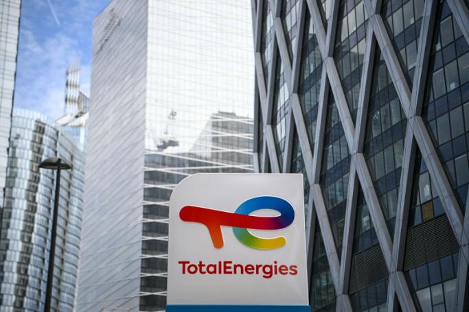 The French group TotalEnergies announced on March 22 its decision to stop all purchases of Russian oil or oil products, "by the end of 2022 at the latest". Photo: AFP