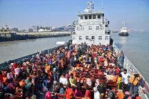 Rohingya refugees are seen on a Bangladesh's Navy ship as they are being relocated to Bhashan Char Island in the Bay of Bengal, in Chittagong on January 29, 2021. Photo: AFP