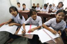 (File) Myanmar migrant children take language classes at the Catholic center for migrants in Samut Sakhon province, southwest of the capital Bangkok, Thailand. Photo: EPA